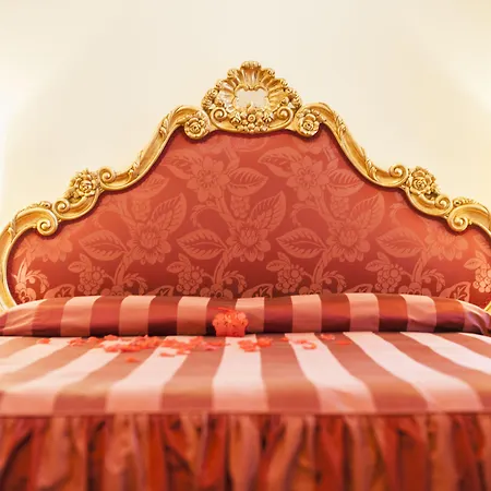 Bed and breakfast Residenza D'epoca Palazzo Borghesi 4*