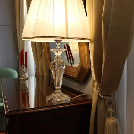 Bed and breakfast Residenza D'epoca Palazzo Borghesi 4*