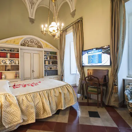 Residenza D'epoca Palazzo Borghesi Bed and breakfast 4*