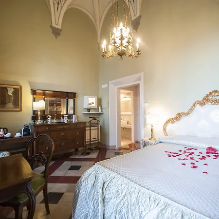 Bed and breakfast Residenza D'epoca Palazzo Borghesi 4*