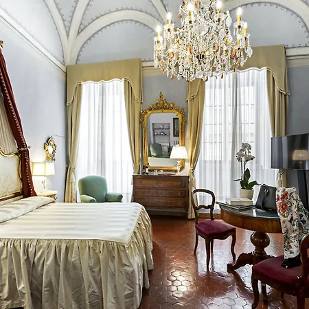 Bed and breakfast Residenza D'epoca Palazzo Borghesi 4*