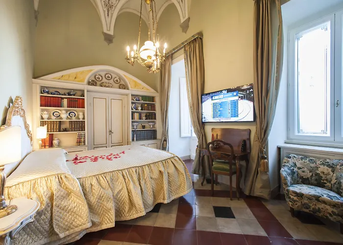 Residenza D'epoca Palazzo Borghesi 住宿加早餐酒店 4*
